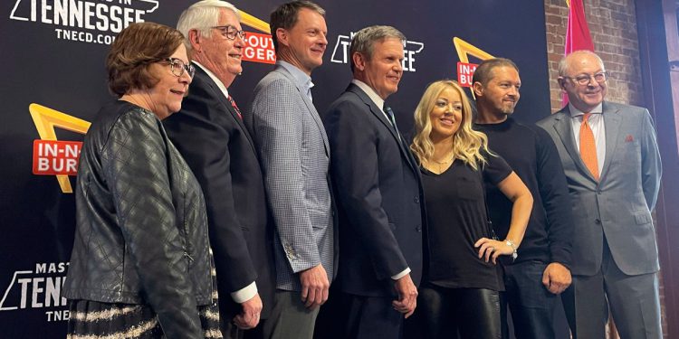 IN-N-Out Burger CEO kako bi se pridružio popisu visokih poslovnih brojki za napuštanje Kalifornije