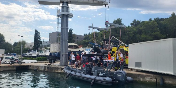 Intervenirali su djelatnici Hitne medicinske pomoći. Jedna osoba iz Park-šume Marjan je ozlijeđena