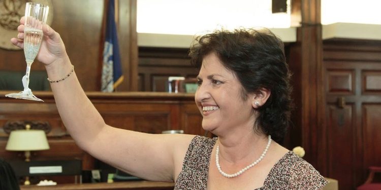 Iranska majka puštena iz pritvora na ledu nakon što intervenira vođa republikanske kuće