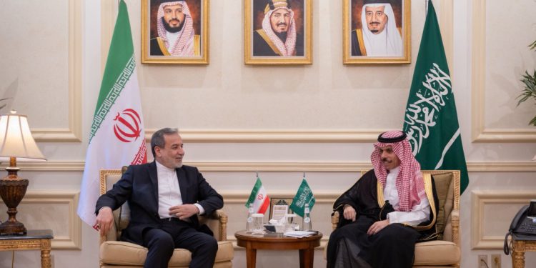 Iransko izaslanstvo posjetilo Saudijsku Arabiju: Osuda izraelskog napada