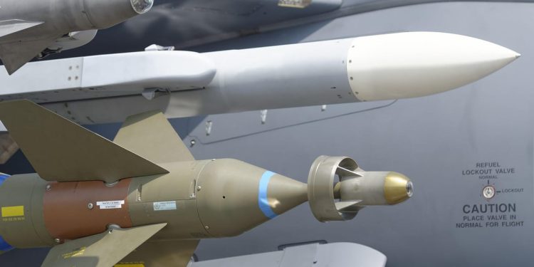 Izrael napao ciljeve hutista u jemenskim lukama