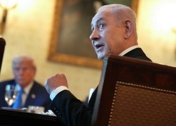 Izrael optužuje Veliku Britaniju za “prihvatljivi terorizam” – RT World News