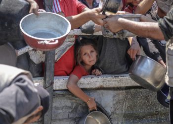 Izraelske kapljice za pomoć u Gazi su dimna zaslona – šef agencije UN – RT World News