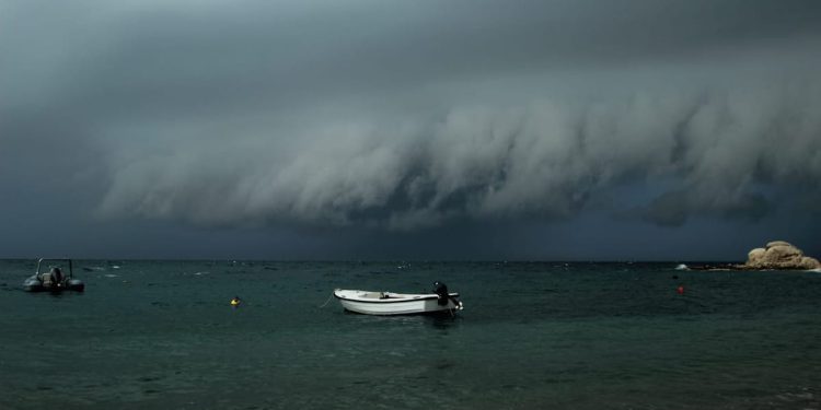 JAKO NEVRIJEME U SLOVENIJI Izdana upozorenja za pola susjedne države, narančasti meteoalarm za Istru i Kvarner!