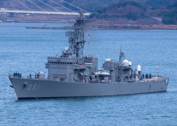 Japan azijskom savezniku prebacuje šest manjih razarača