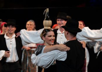 Jedinstvu dodijeljen Certifikat vrsnoće za scensko izvođenje folklorne umjetnosti