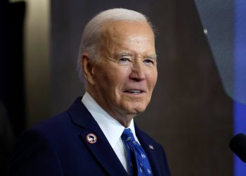 Joe Biden Aides promijenio je svoj telefonski broj i priredio novinar kako bi ga nazvao zbog gubitka izbora, tvrdi nove knjige