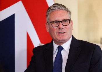 Kabinet starmer -a razdvojio se kao PM okrenut “neodoljivog pritiska” da odmah prepozna palestinsku državu