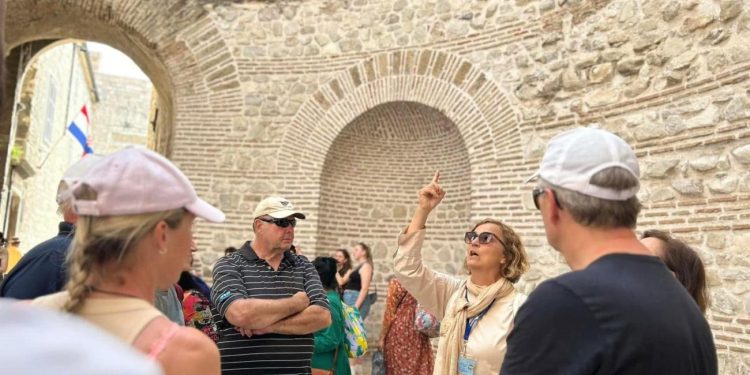 Kako zadržati turiste duže u Splitu?