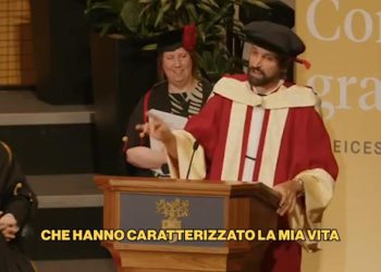 Kasabijska pjevačica stekla je diplomu i odaje počast Claudio Ranieri: “Dilly Ding, Dilly Dong”