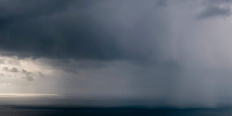 Nestabilno, uz grmljavinsko nevrijeme i obilnu kišu