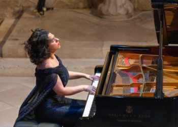 Knežev dvor ispunjen do zadnjeg mjesta: Koncert Khatie Buniatishvili oduševio publiku (FOTO)