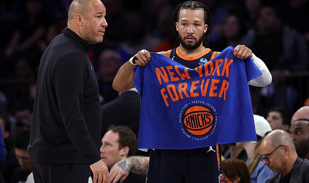 Knicks ‘Jalen Brunson daje histeričan odgovor na šokantno izvješće o tatinoj trenernoj budućnosti u New Yorku