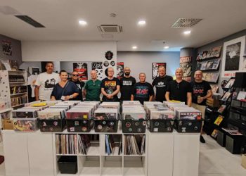 Koji povratak u prošlost: Predstavljena glazbena knjiga o zlatnom dobu rock scene (FOTO)