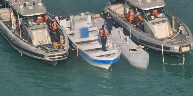 Kolumbijska policija presrela podmornicu nasred oceana