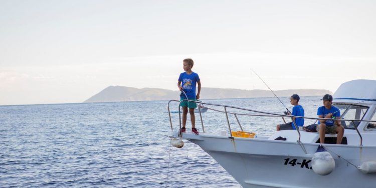 Komiža pokazala snagu zajedništva kroz Zalogaj velikog mora