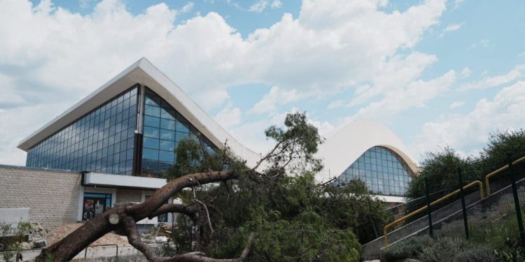 Kreće hitna sanacija Poljuda. Angažirani su alpinisti