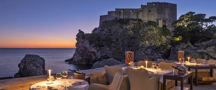 Kult Plave kamenice: “Nautika više nije vrhunski restoran”, chef Bunda: “Vi ste odavno izgubili svaki kredibilitet”