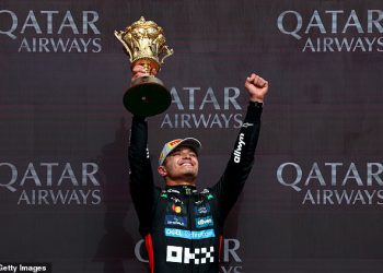 Lando Norris uživa u pobjedi britanske Grand Prix ‘Dream Cound’, dok bijesni suigrač Oscar Piastri inzistira na tome da je ‘zaslužio više’ u Silverstoneu