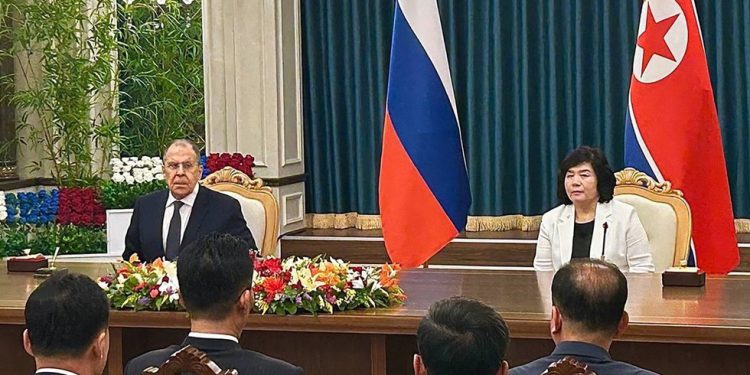 Lavrov zahvaljuje ‘herojskim’ sjevernokorejskim vojnicima na pomaganju u oslobađanju regije Kurka – RT World News