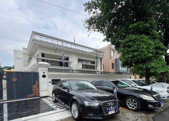 Lažno veleposlanstvo policije u blizini New Delhija – RT Indija