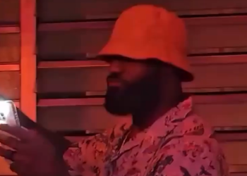 LeBron James Unleashed: Pjevajte i plešite s Bad Bunnyjem!