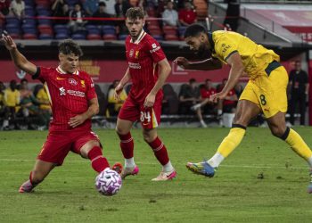 Liverpool-Milan, Kartice za izvještaje: Lea najbolji, loš estupinan. Frimpong Super