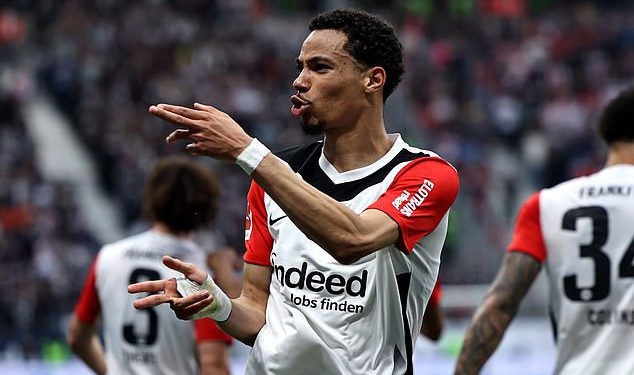 Liverpool ‘Slaže se ugovor za Huga Ekitikea’ dok se Reds pripremaju za razbijanje Eintracht Frankfurta za rekord transfera s potezom blockbustera za Star Striker