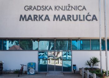 Ljeto u znaku priča i robota: Gradska knjižnica Marka Marulića nudi bogat program za sve generacije