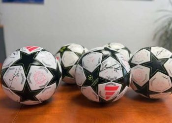 Luka Modrić donirao pet potpisanih lopti Centru za pružanje usluga u zajednici Zadar