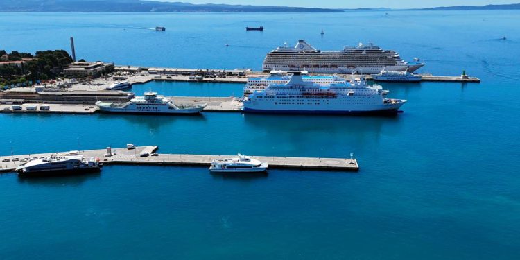 PALE SE BAGERI – U splitsku Gradsku luku stiže 25 milijuna eura