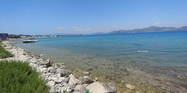 MALOSTONSKI ZALJEV Strani državljani bacili blok za sidrenje u strogo zaštićeni rezervat jer im se ne plaća legalni vez?!