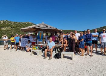 MARINSKI ZALJEV U akciji potrage za plemenitom periskom sudjelovalo preko 50 zaljubljenika u more