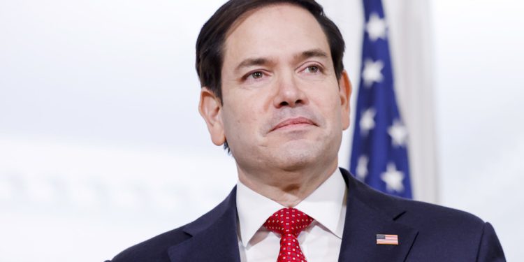 Mi da prestanemo kritizirati strane izbore – WSJ – RT World News