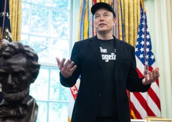 Musk najavljuje planove za stvaranje AI aplikacije prilagođene djeci-RT World News