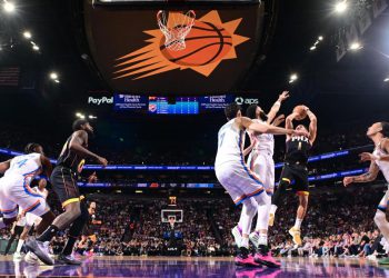 NBA: Devin Booker s potpisom zapisa ugovor od 72,5 milijuna dolara godišnje sa SUNS -om