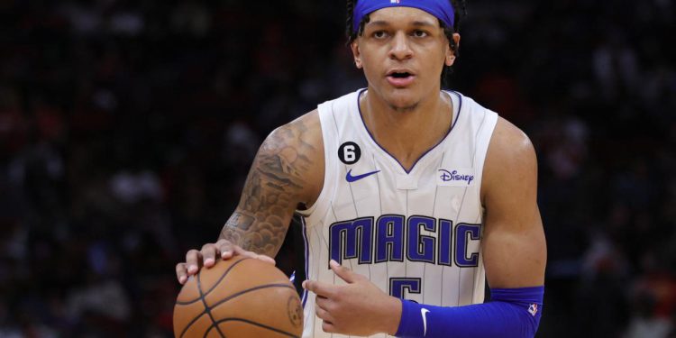 NBA, Norman Powell Miami, John Collins Ai La Clippers, Kevin Love A Utah, Banchero