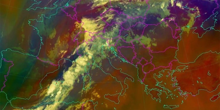 NEMOJTE OVO ZANEMARITI! DHMZ objavio satelitsku snimku promjene koja stiže za vikend