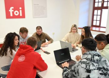 Nađi svoj put u IT industriji uz fakultet koji te usmjerava