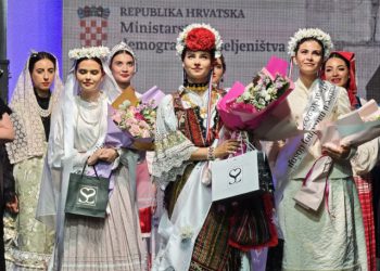 Najljepšom Hrvaticom u narodnoj nošnji izvan RH proglašena Marina Jurić