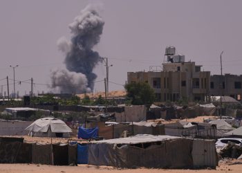 Najmanje 32 Palestinaca ubijenih izraelskom pucnjavom u blizini mjesta za pomoć u Gazi, kažu izvještaji