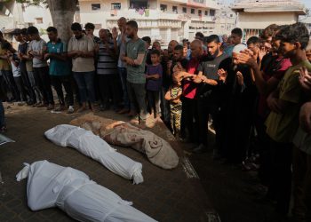 Najmanje 57 ljudi ubijenih u Gazi u izraelskim zračnim napadima preko noći, kažu zvaničnici