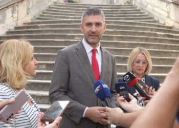 Nakon što je zakazan prosvjed, oštro reagirao i Franković: ‘Ne nasjedajte na lakrdijaše koji žive od turizma protiv kojeg se bore’