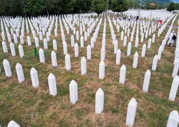 ‘Nema bijega iz očaja’: Kako je Independent prijavio masakr za Srebrenicu