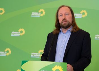 Njemački zastupnici zahtijevaju više novca za Ukrajinu – Bild – RT World News