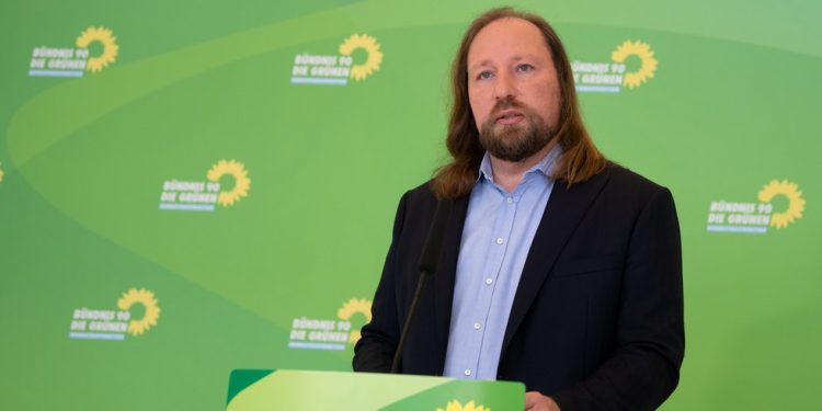 Njemački zastupnici zahtijevaju više novca za Ukrajinu – Bild – RT World News