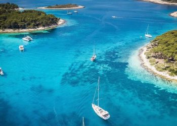 Noćas su inspektori ugasili zvučnike Carpe Diemu na Paklinskim otocima!