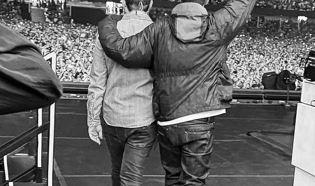 Oasis insajderi otkrivaju znakove rastuće napetosti i zašto se boje da će pokus dramatično zaustaviti emisije uživo dok Liam Gallagher provodi više vremena sa svojim psom nego Noel na Reunion Touru