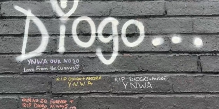 Obožavatelji posvećuju mural Jota: Koliko poruka naklonosti prema njemu i njegovom bratu