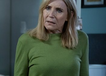 Ogromna ikona EastEndersa treba ‘odmoriti’ od sapuna BBC -a dok gleda novu karijeru koja je svjetovi daleko od Albert Square